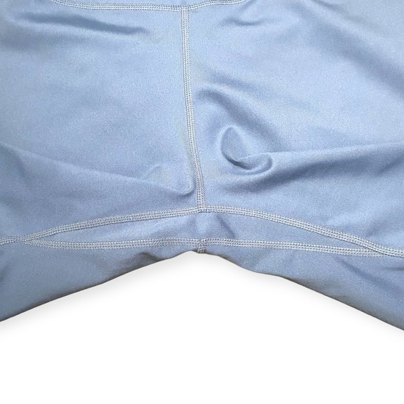 Nike One DRI FIT Mid Rise Biker Shorts - Medium - Picture 7 of 9